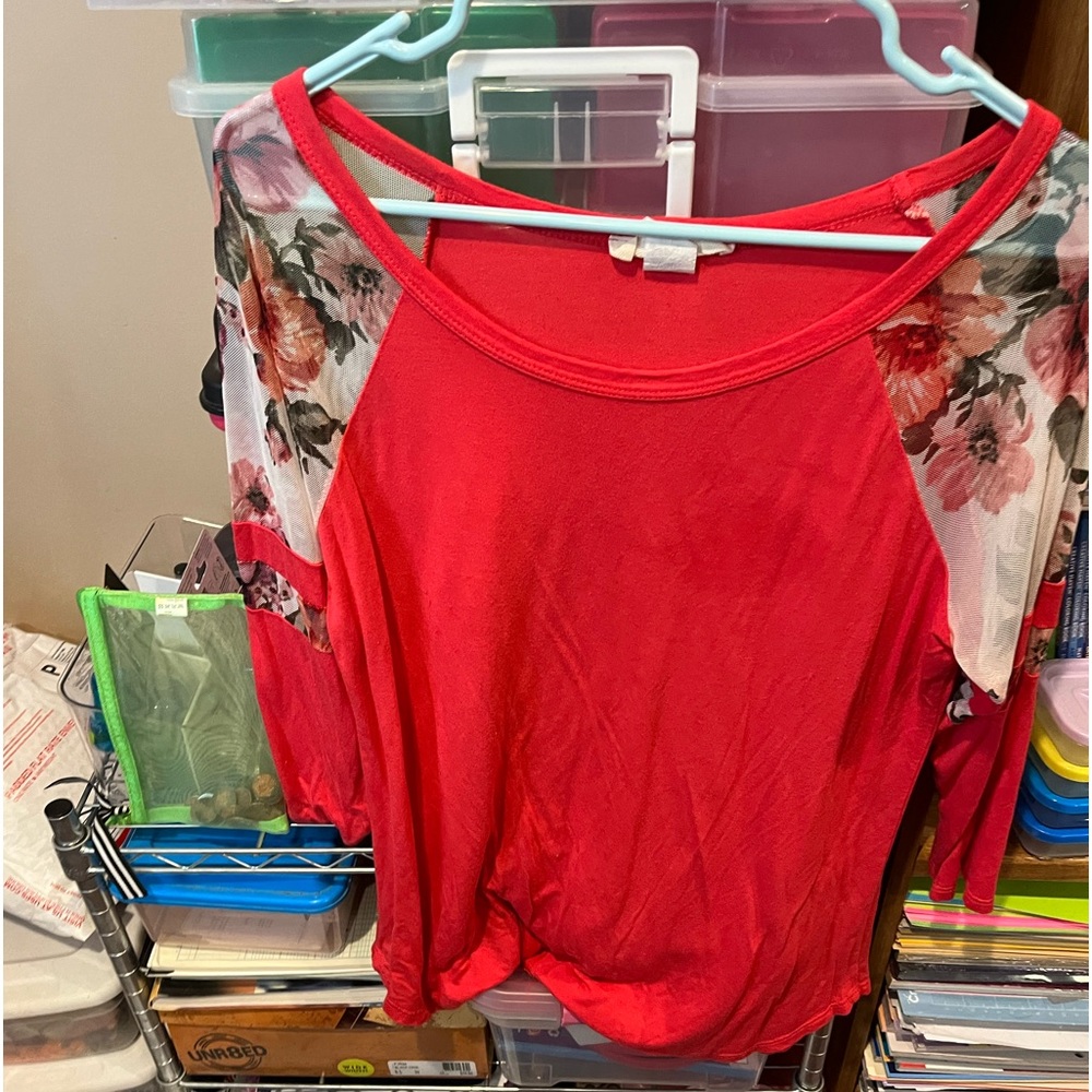 Coral/red 3/4 sleeve T-shirt with/cream and flowers on sleeves